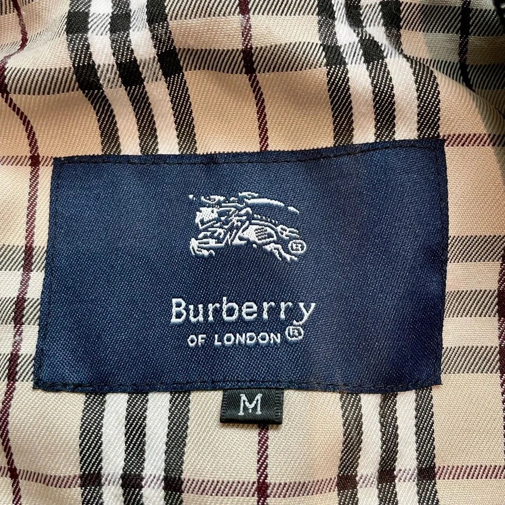 Burberry Black Trench Jacket with Signature Check Cuffs - Picture 4 of 5